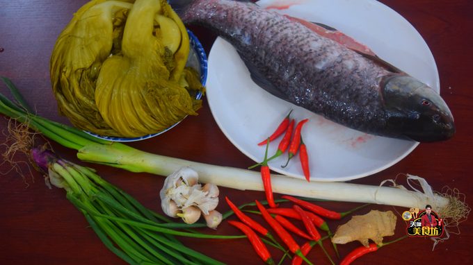 酸菜鱼的做法窍门：选鱼、腌制、烧汤、调味、小技巧