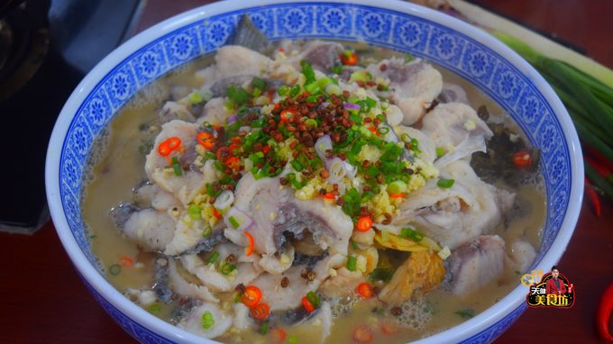 酸菜鱼的做法窍门：选鱼、腌制、烧汤、调味、小技巧