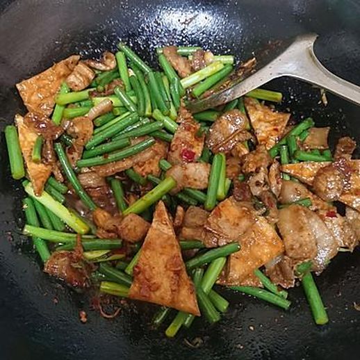 回锅肉配菜 回锅肉里面放什么配菜