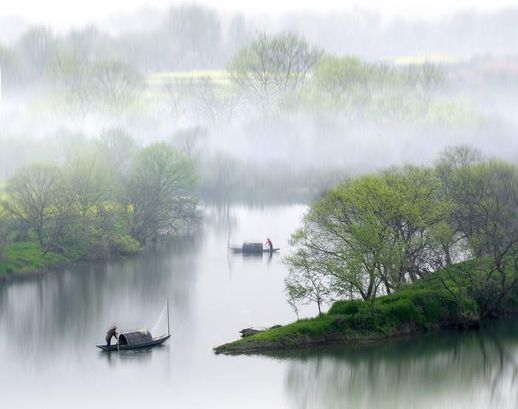 自在飞花轻似梦无边丝雨细如愁 秦观自在飞花轻似梦无边丝雨细如愁