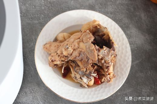 土豆炖鸡架(鸡肉和土豆可以一起吃吗)